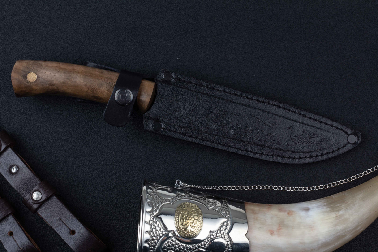 Нож Охота - 65х13 клепанный Беркут Кизляр