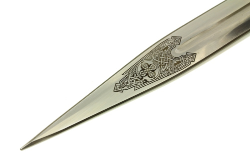 Кинжал сувенирный модель №12 кожа/мельхиор Поиск Кизляр