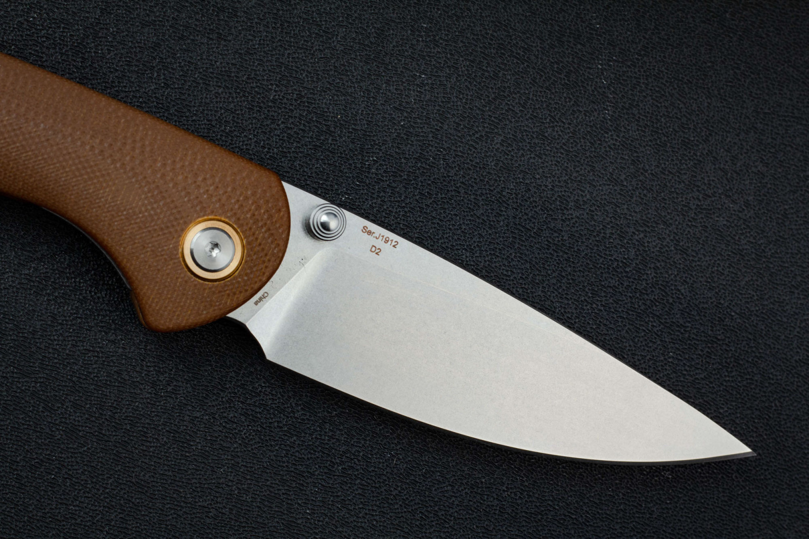 Складной нож CJRB Feldspar сталь D2, рукоять Brown G10