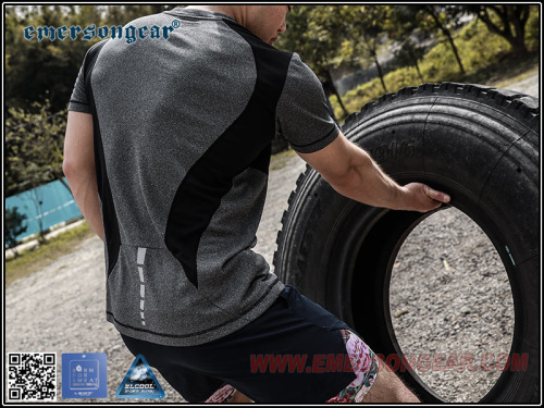 Функциональная спортивная футболка Emersongear Blue Label «Акулий плавник»