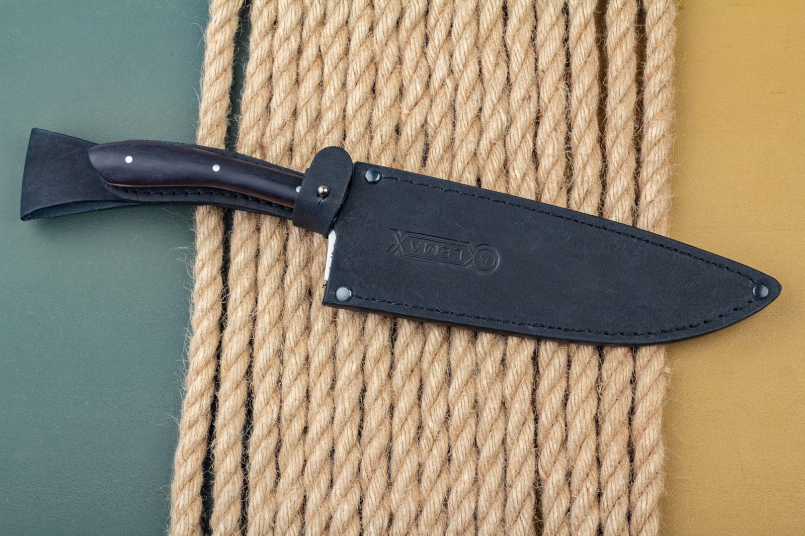 Нож кухонный большой-2 (95Х18, красная фибра, черный граб