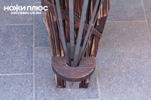 Подставка под шампура Тур