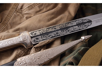 Кинжал Кавказский - сувенирный кожа/мельхиор Кизляр Кинжал Кавказский - сувенирный кожа/мельхиор Кизляр