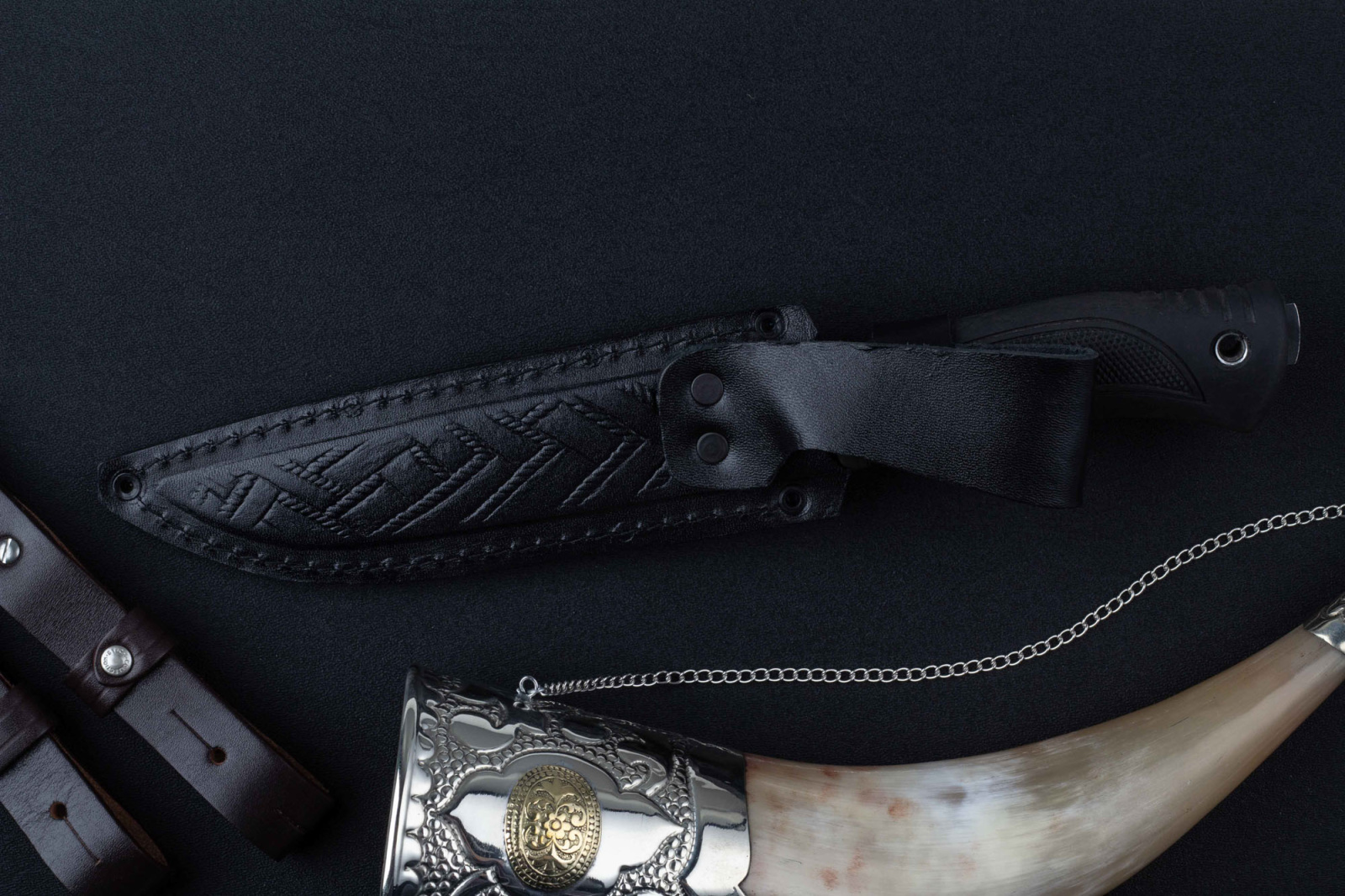 Нож Охота - 65х13/резина Беркут Кизляр