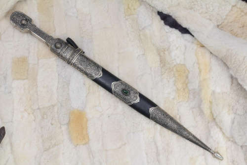 Кинжал сувенирный модель №19 со вставками кожазаменитель/мельхиор