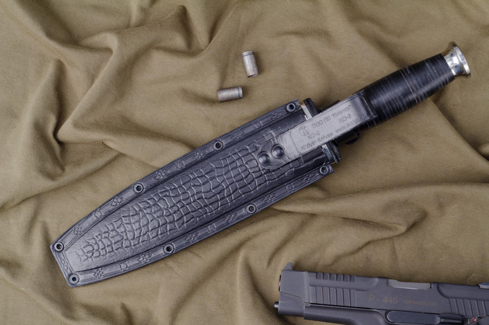 Нож КО-2 Кожа с символикой СВР