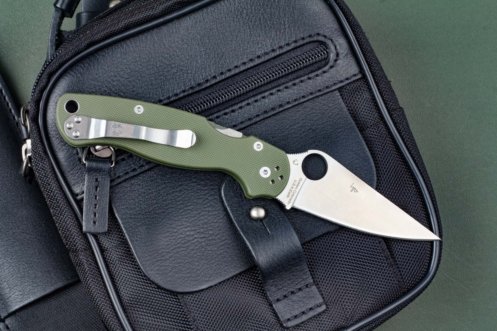 Нож Paramilitary 2 CH зеленый Spyderco