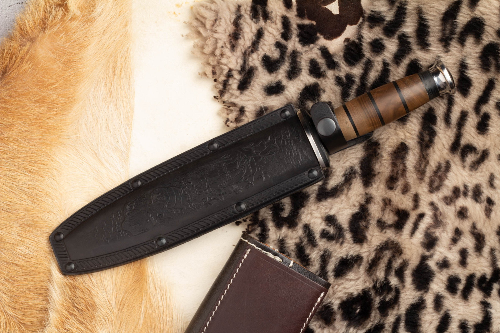 Нож КО-2 Сталь Дамаск Дерево/Кожа