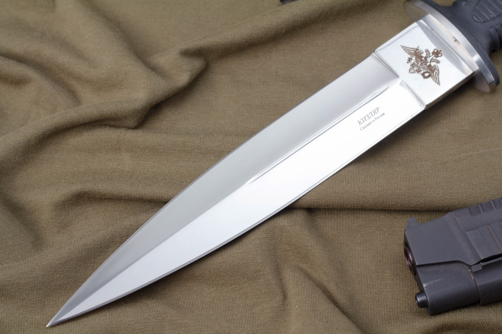 Нож КО-2 Полированный  с символикой Вооруженных сил Нож КО-2 Полированный  с символикой Вооруженных сил