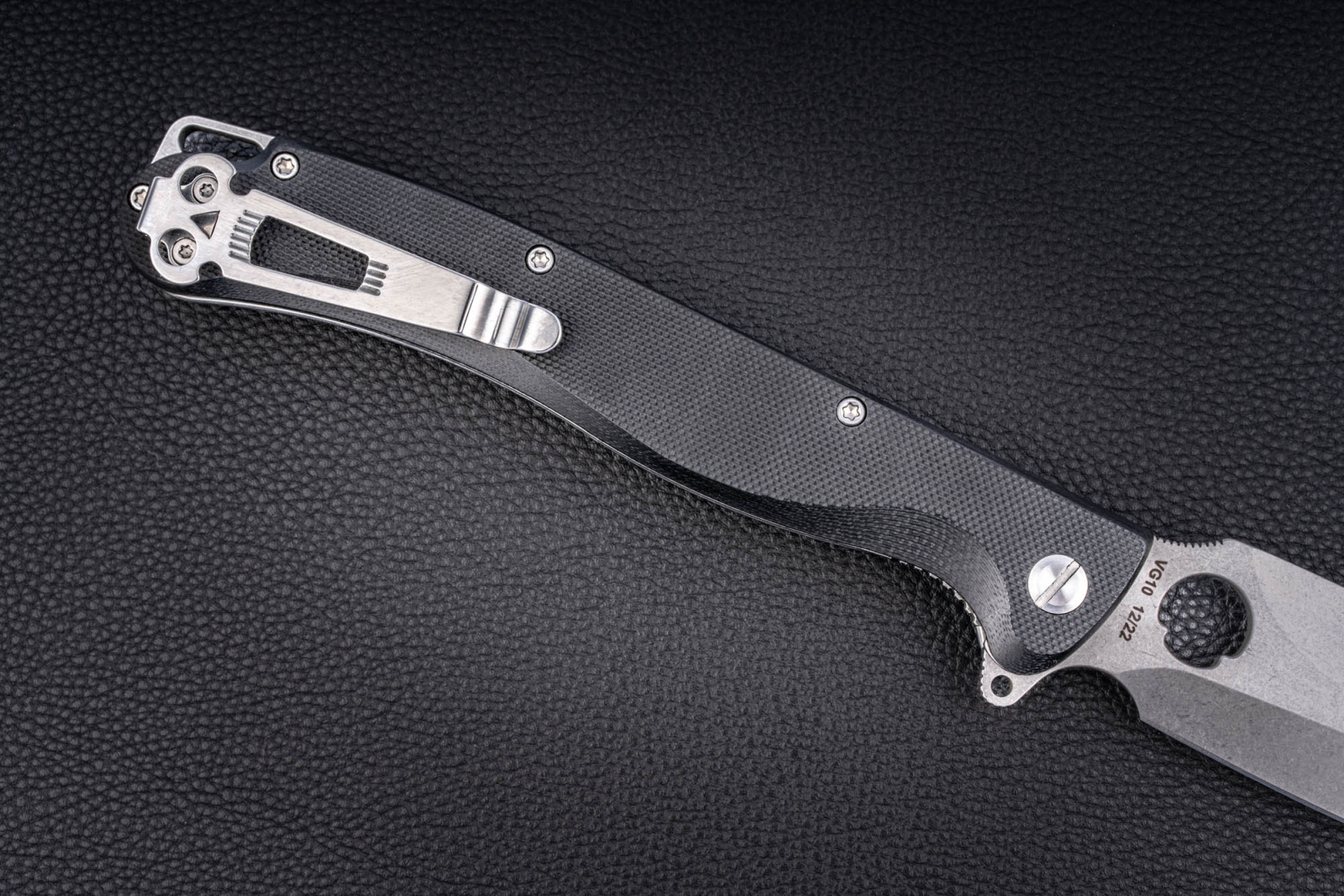 Складной нож Daggerr Vendetta Liner Lock stonewash сталь VG10, рукоять black G10