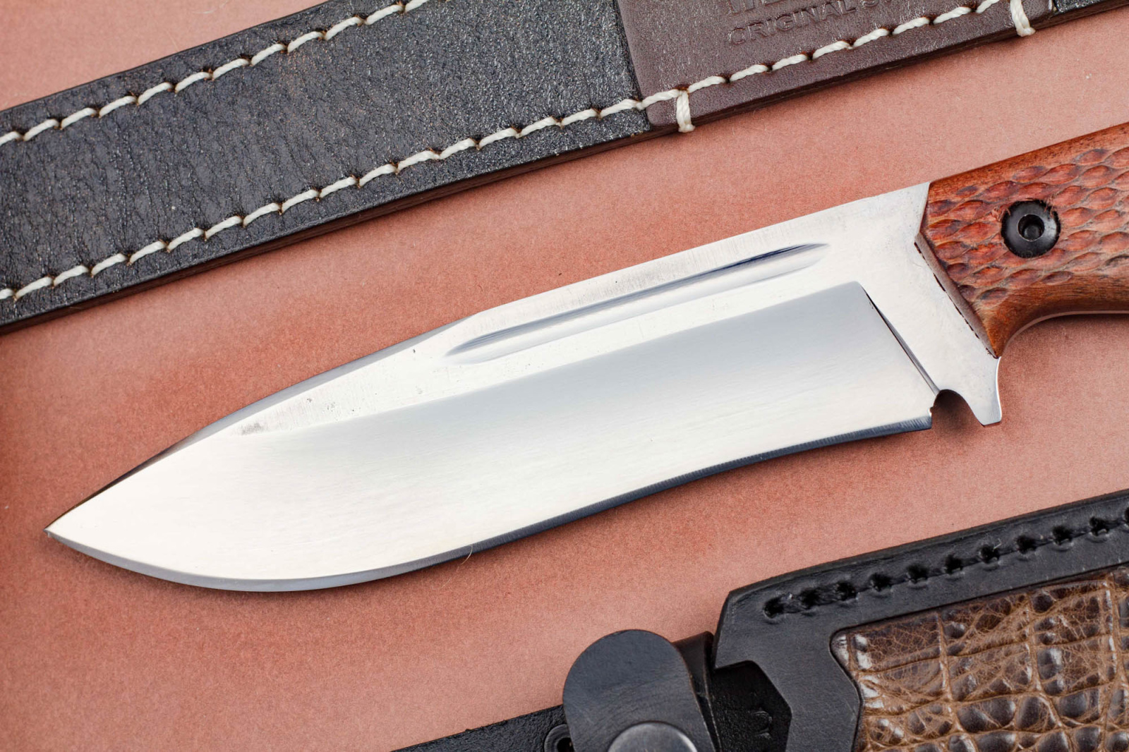 Нож Волк Х12МФ орех Андреев