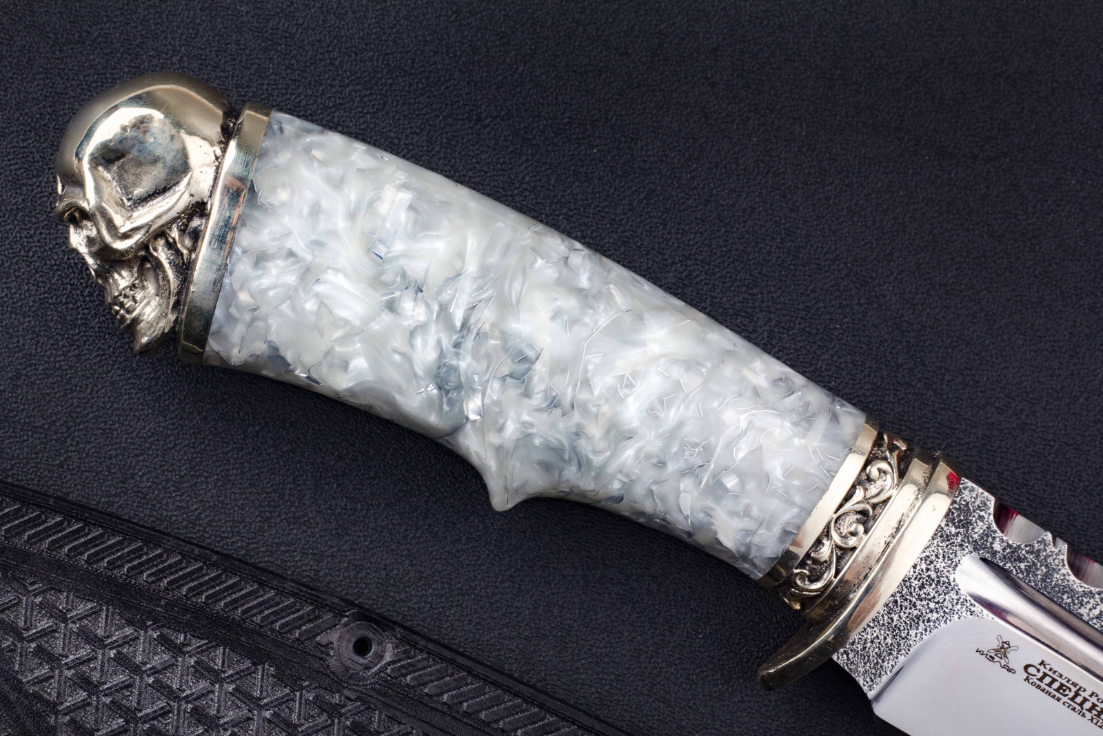 Нож Спецназ Х12МФ Акрил серый резные Ножны Кизляр Андреев д.В.