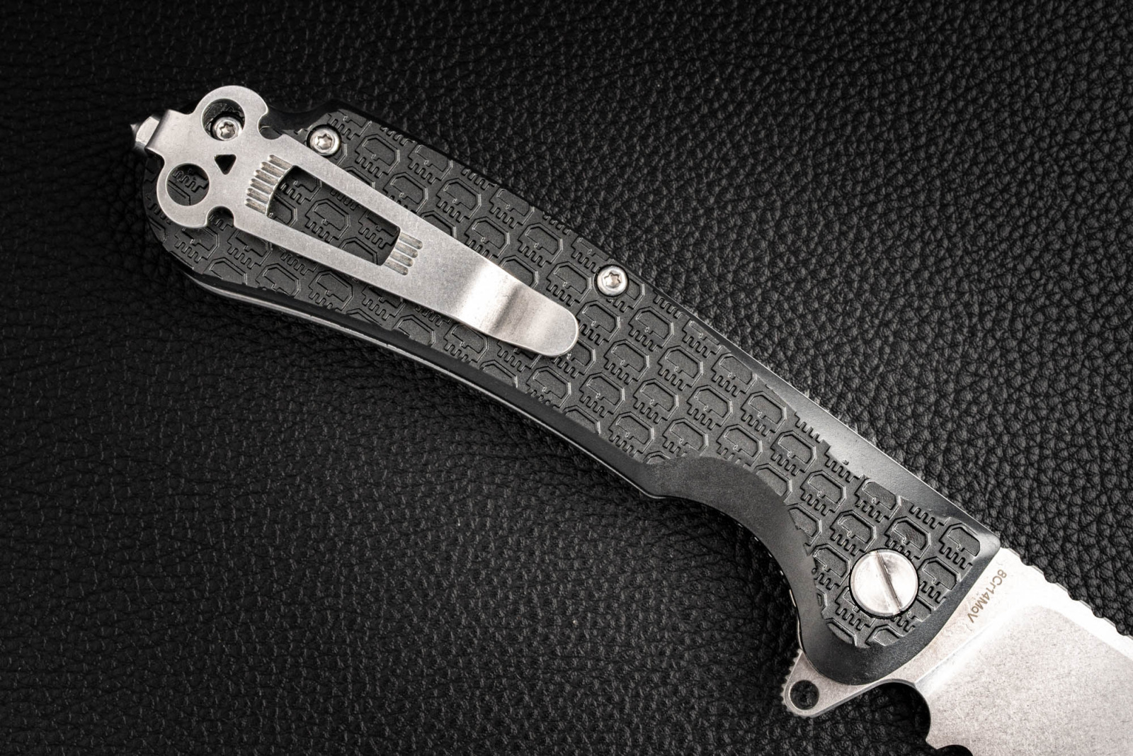 Складной нож Daggerr Wocket serrated stonewash черный