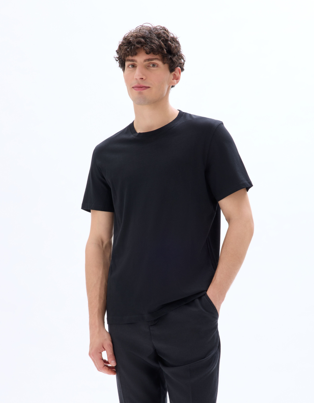 Футболка из хлопка с круглым вырезом