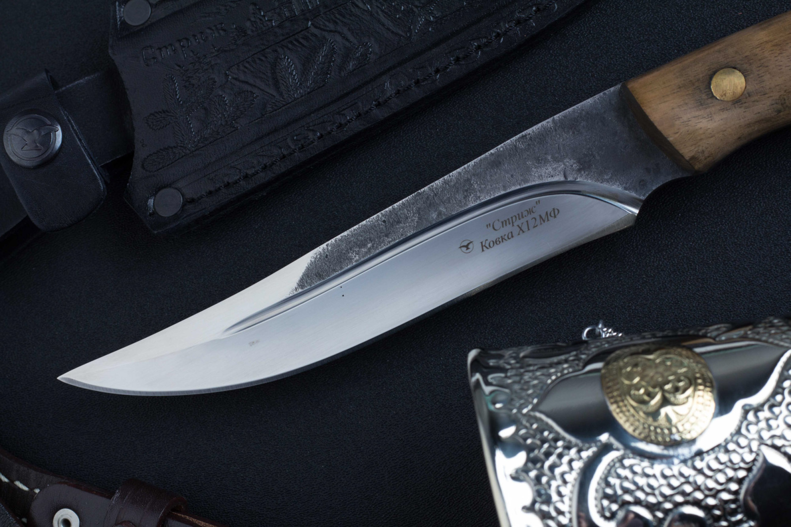 Нож Стриж Х12МФ орех клепанный Беркут Кизляр