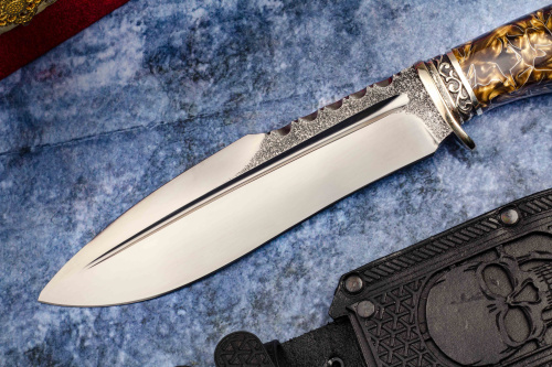 Нож Спецназ Х12МФ Акрил золотой резные Ножны Кизляр Андреев д.В,