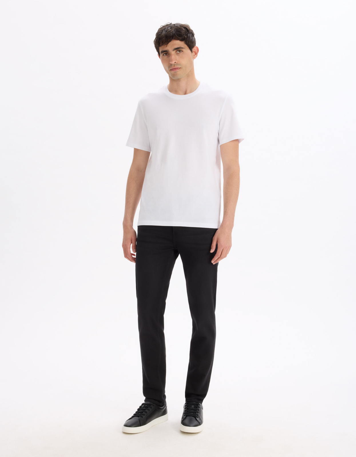 Футболка из хлопка с круглым вырезом