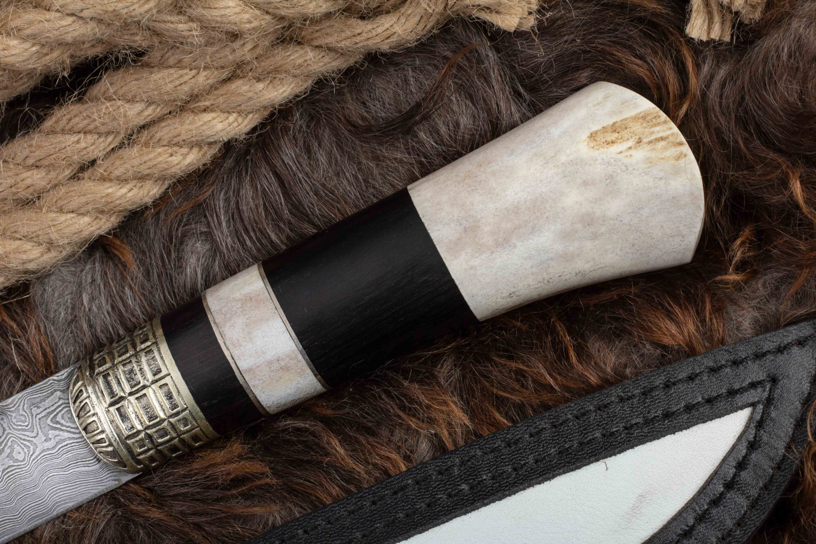 Нож Восток дамаск рог/граб Адамов