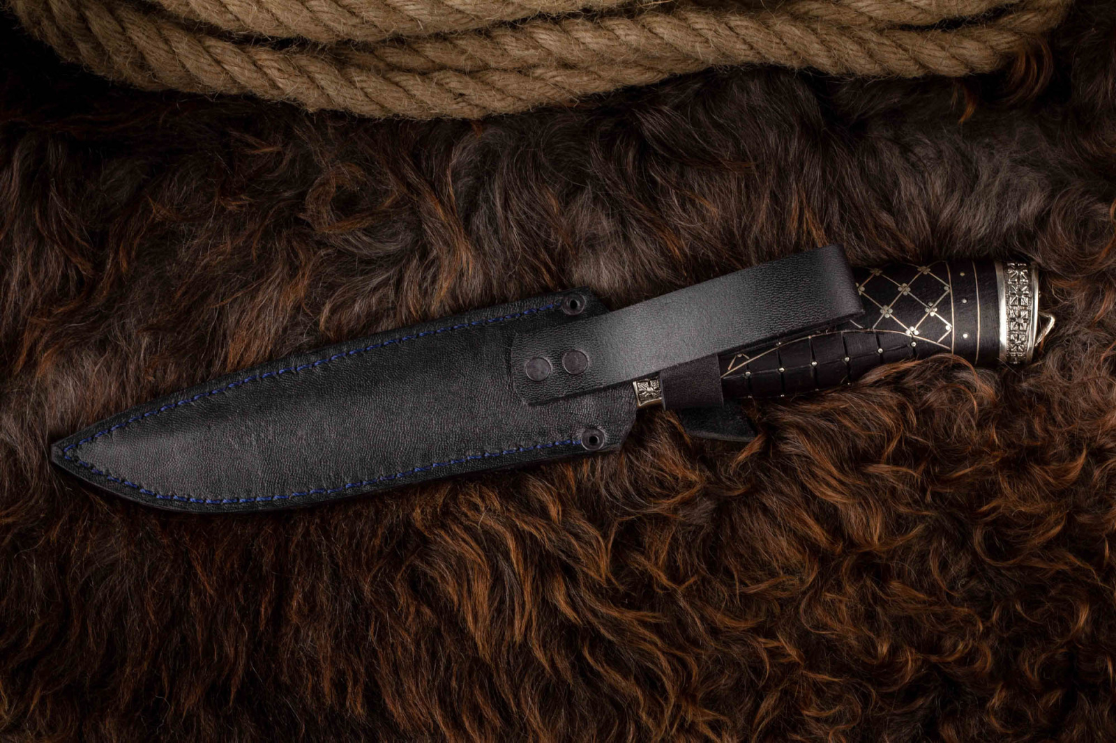 Нож Клык-2 граб/насечка дамаск Адамов