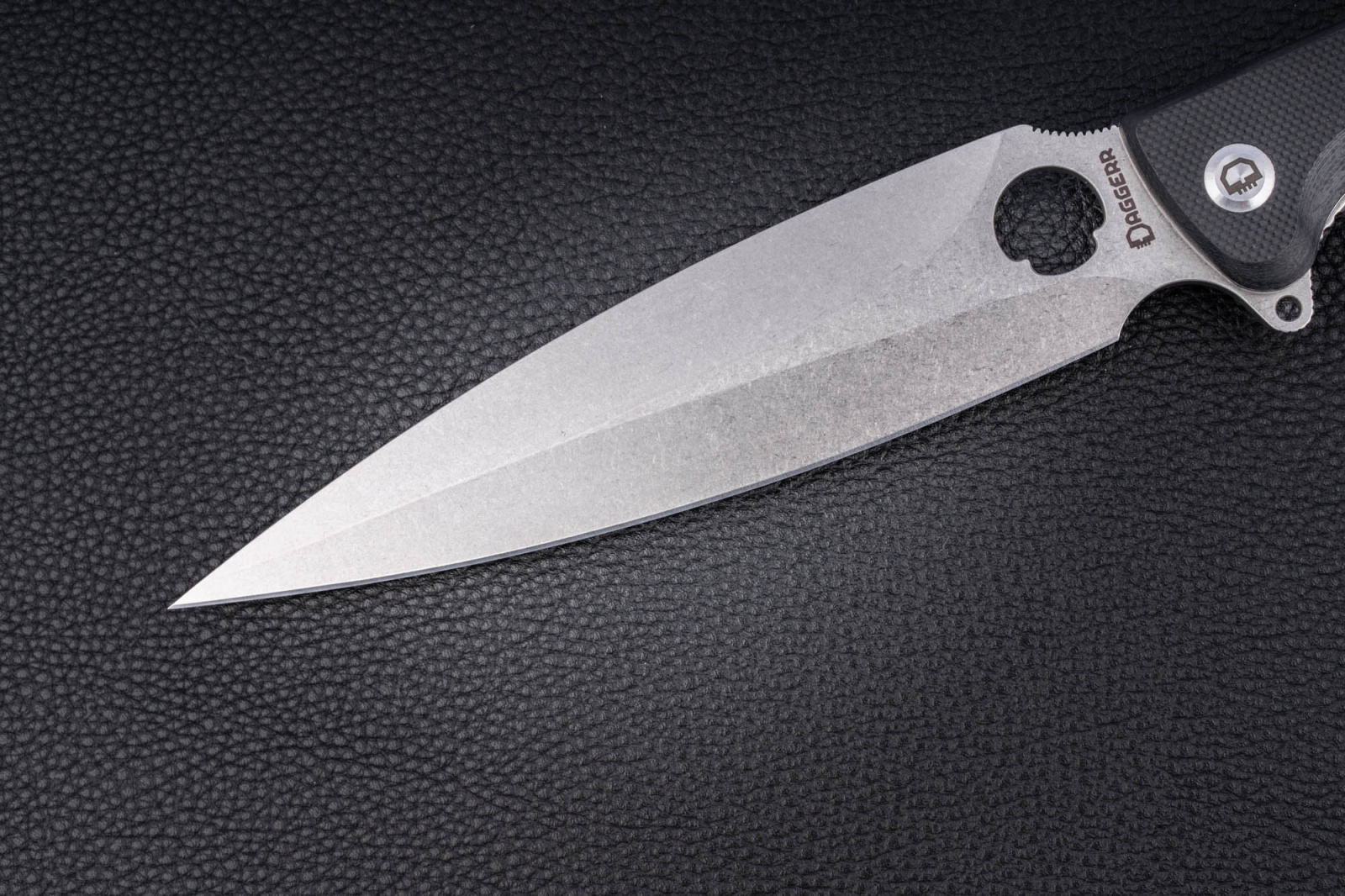 Складной нож Daggerr Vendetta Liner Lock stonewash сталь VG10, рукоять black G10