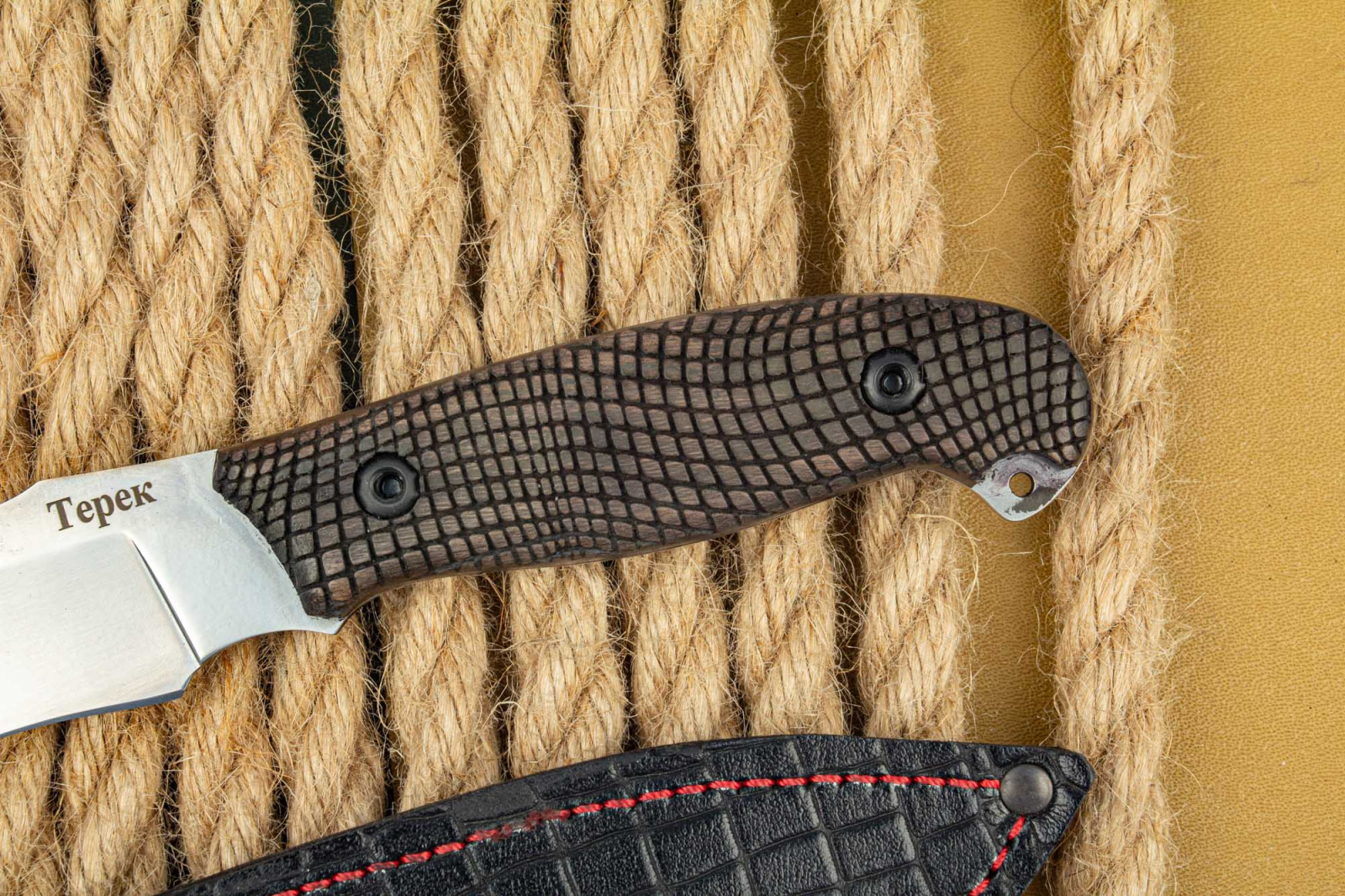 Нож Терек -Х12мф орех