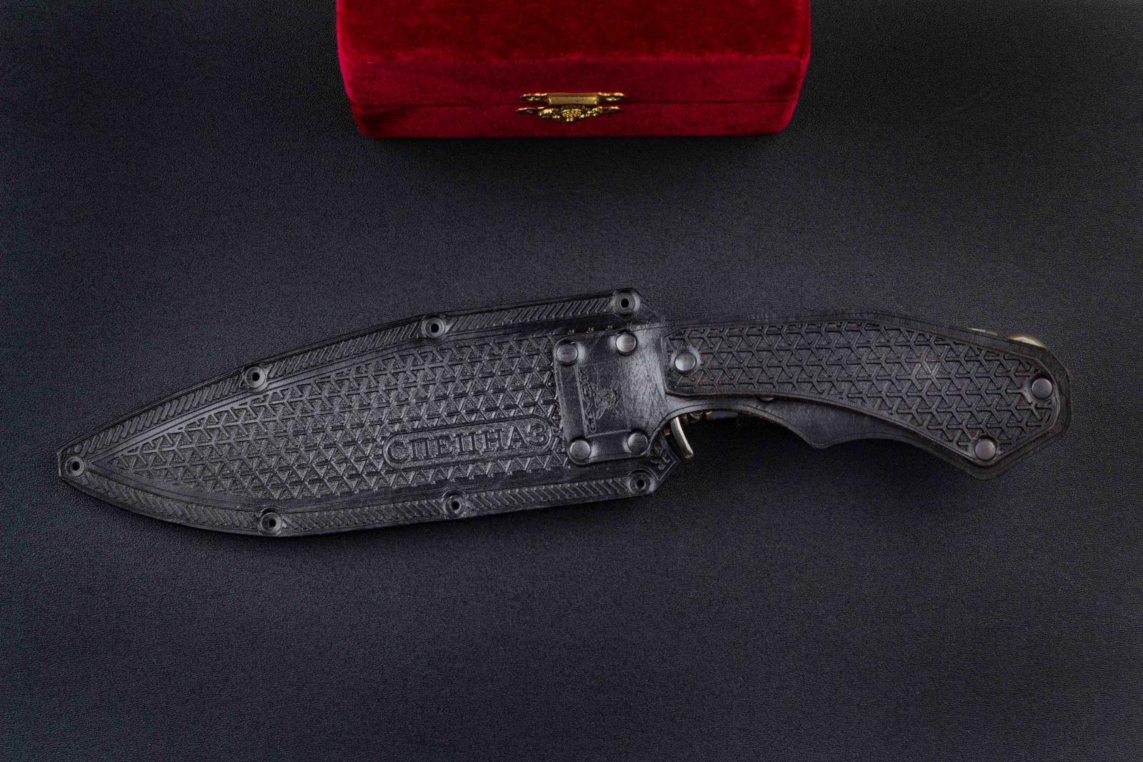 Нож Спецназ Х12МФ Акрил серый резные Ножны Кизляр Андреев д.В.