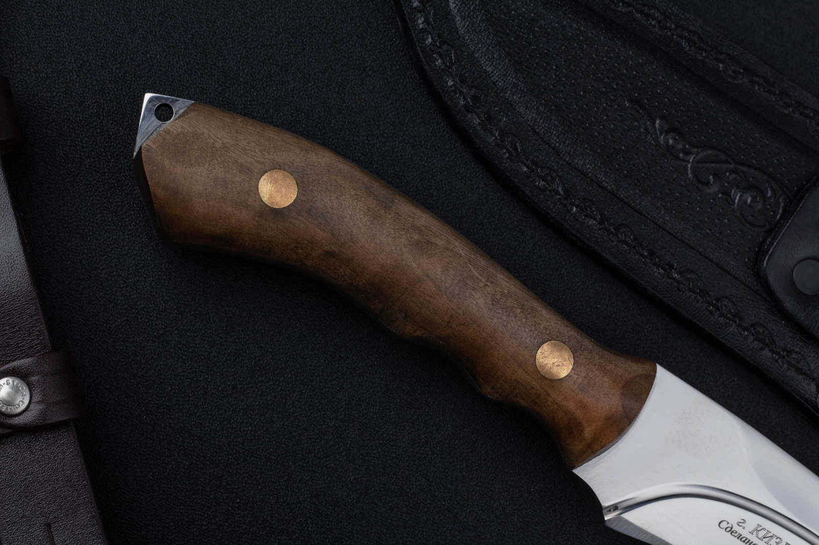 Нож Восток 65Х13 орех клепанный Беркут Кизляр