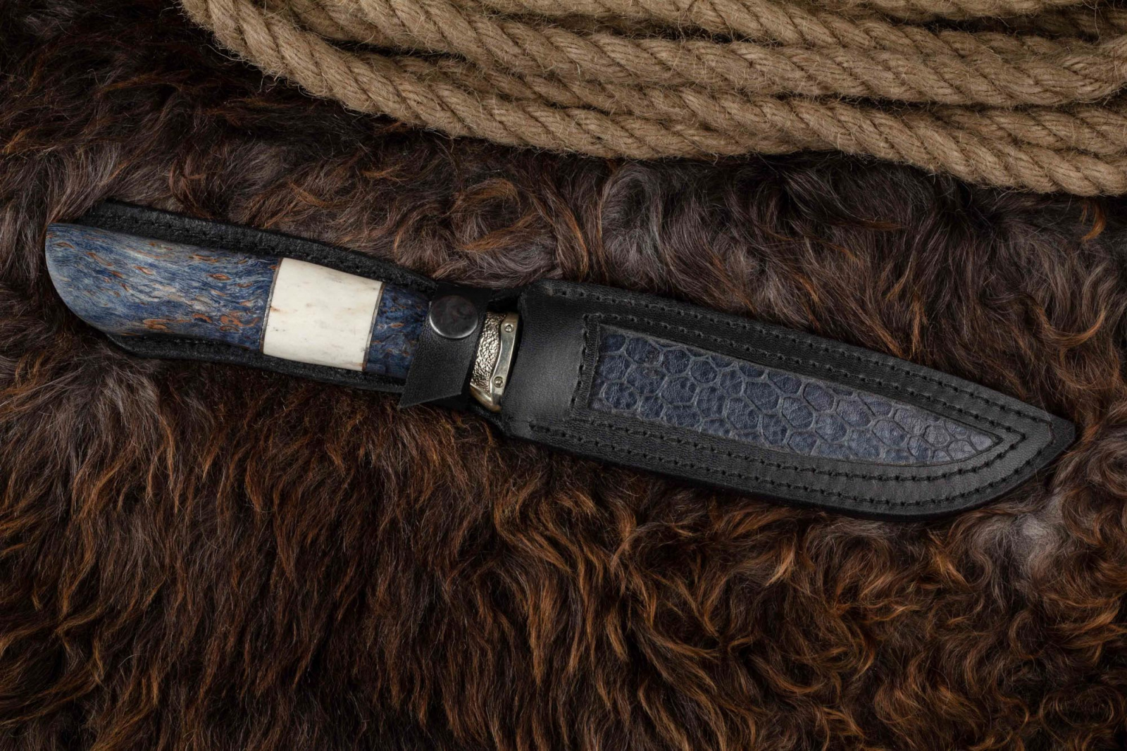 Нож Восток дамаск граб/синий Адамов