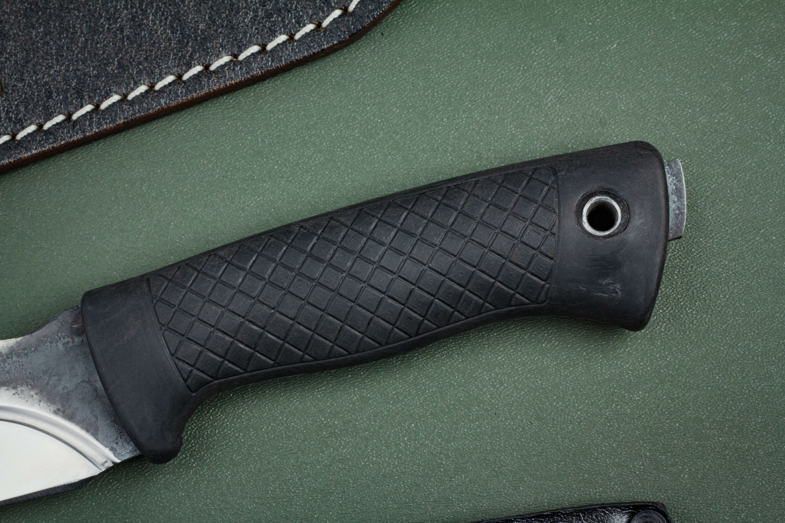 Нож Борз Х12 резина Беркут Кизляр Нож Борз Х12 резина Беркут Кизляр